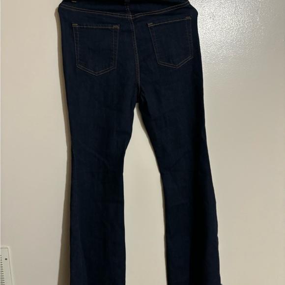 Jeans - Picture 2 of 2